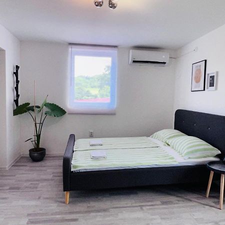 Apartman Castle Tusilovic Eksteriør bilde