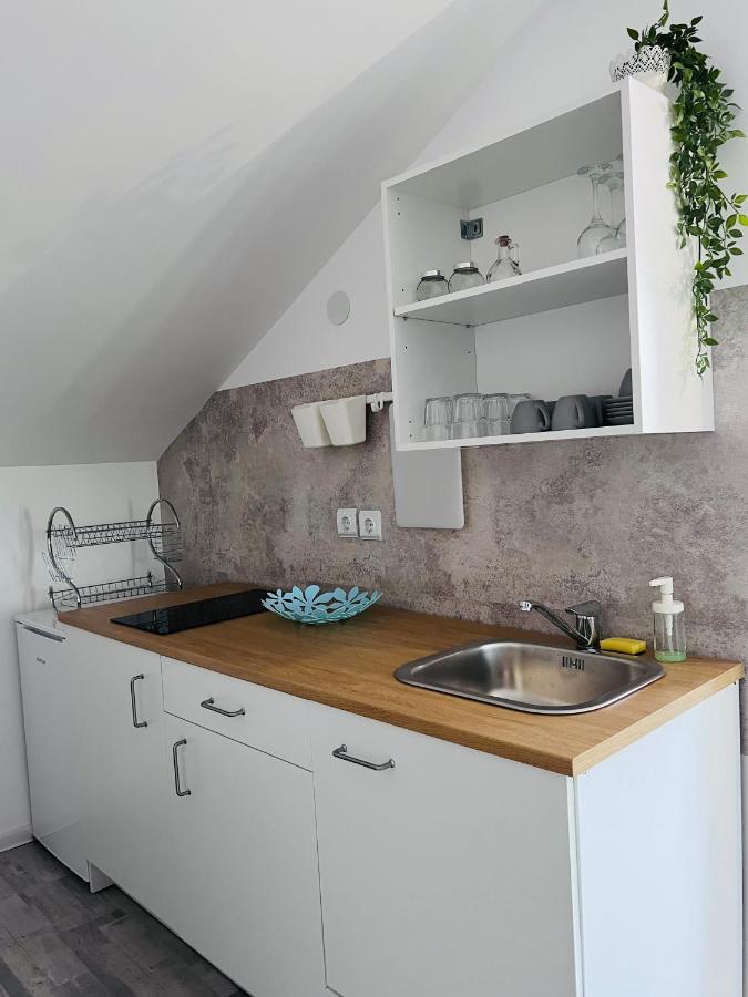 Apartman Castle Tusilovic Eksteriør bilde