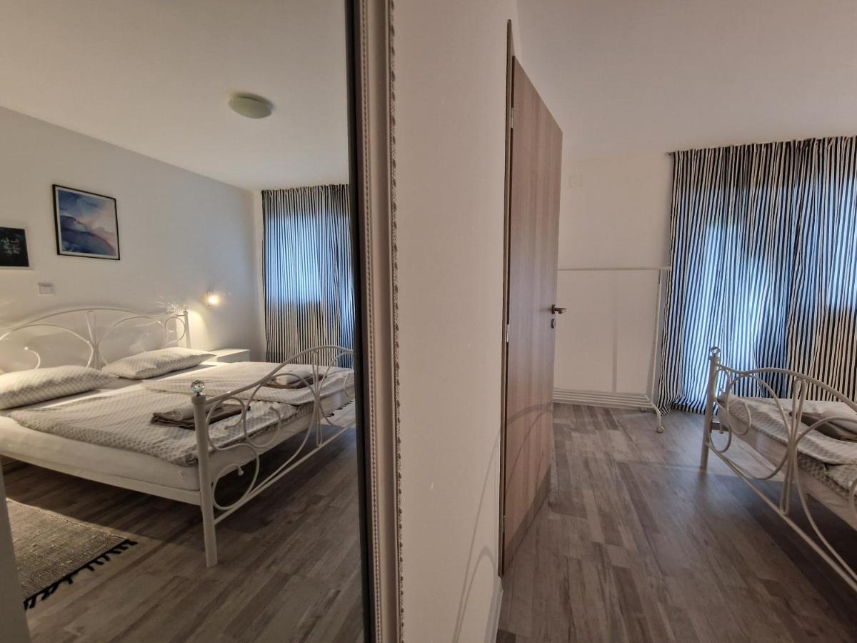 Apartman Castle Tusilovic Eksteriør bilde